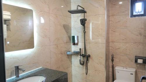 Bathroom, Jademay Airport Hotel in Phu Nghia (Soc Son) Bathroom, Jademay Airport Hotel in Phu Nghia (Soc Son)