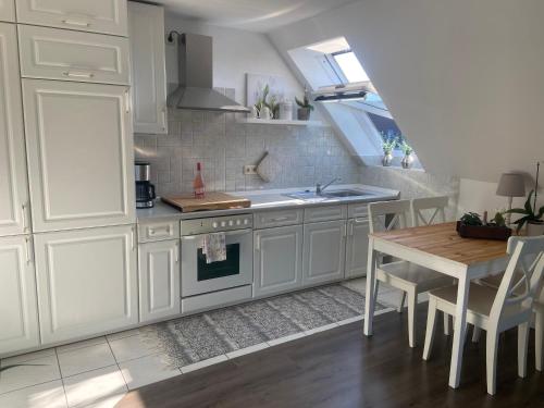 Instalaciones, ZWITSCHERNEST Stilvolle helle Ferienwohnung Gastezimmer Monteurwohnung fur 2 bis 6 Personen 2,5 Zimm in Itzehoe Instalaciones, ZWITSCHERNEST Stilvolle helle Ferienwohnung Gastezimmer Monteurwohnung fur 2 bis 6 Personen 2,5 Zimm in Itzehoe