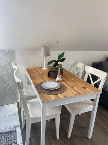 Instalaciones, ZWITSCHERNEST Stilvolle helle Ferienwohnung Gastezimmer Monteurwohnung fur 2 bis 6 Personen 2,5 Zimm in Itzehoe Instalaciones, ZWITSCHERNEST Stilvolle helle Ferienwohnung Gastezimmer Monteurwohnung fur 2 bis 6 Personen 2,5 Zimm in Itzehoe