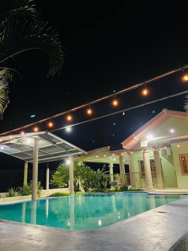 Swimming pool, Cieneguita Beach House in Puerto Cortes Swimming pool, Cieneguita Beach House in Puerto Cortes