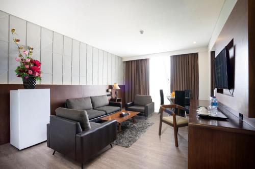 Golden Tulip Pontianak in Pontianak Golden Tulip Pontianak in Pontianak