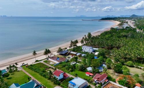 Saphli Villa Beach Resort in Pathio Saphli Villa Beach Resort in Pathio