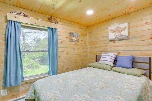 4 Mi to Delaware River Callicoon Retreat with Deck! in Callicoon (NY) 4 Mi to Delaware River Callicoon Retreat with Deck! in Callicoon (NY)