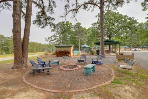 Outdoor Entertainment Areas Greers Ferry Cottage! in Fairfield Bay (AR) Outdoor Entertainment Areas Greers Ferry Cottage! in Fairfield Bay (AR)
