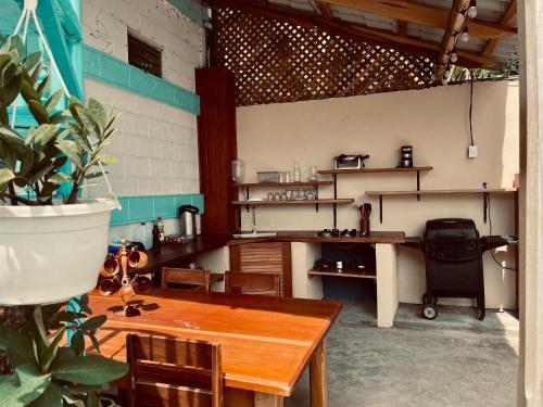 Bếp, Hostal Edén (Hostal Eden) in Moyogalpa Bếp, Hostal Edén (Hostal Eden) in Moyogalpa