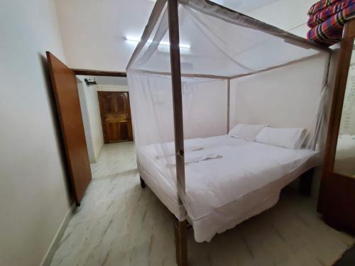 Cabo De Rama Cottage in Cabo De Rama Fort Cabo De Rama Cottage in Cabo De Rama Fort