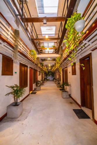 Cinnamon Airport Residencies. in Negombo Cinnamon Airport Residencies. in Negombo