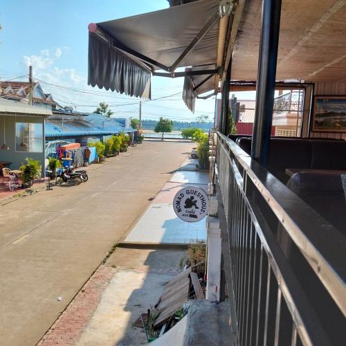 Balcony/terrace, Nomad Guesthouse in Kratie Balcony/terrace, Nomad Guesthouse in Kratie