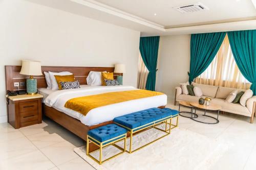 Five Seasons Palm Resort in Prampram Five Seasons Palm Resort in Prampram