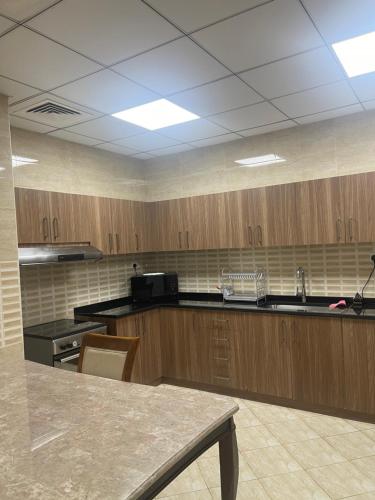 سحر المحيط لتأجير بيوت العطلات ocean magic luxury 4BR villa with privet pool, direct sea view,sharm in Al Dhaid سحر المحيط لتأجير بيوت العطلات ocean magic luxury 4BR villa with privet pool, direct sea view,sharm in Al Dhaid