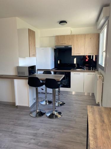 La Perle in Route de Lyons la Foret La Perle in Route de Lyons la Foret