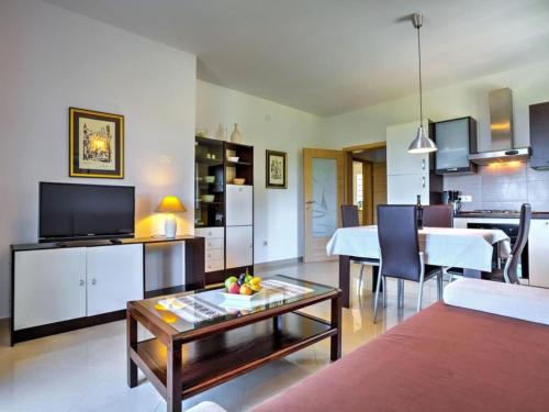 Wonderful Brsec Apartments with Sea View and Shared Pool - Comfort One Bedroom Apartment in บรเซซ Wonderful Brsec Apartments with Sea View and Shared Pool - Comfort One Bedroom Apartment in บรเซซ