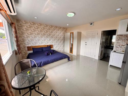 Tropikathu Guest House in Kathu Tropikathu Guest House in Kathu