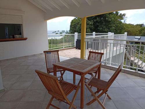 Appartement vue sur mer et terrasse - 4 min de Capesterre Marie Galante in Capesterre-de-Marie-Galante Appartement vue sur mer et terrasse - 4 min de Capesterre Marie Galante in Capesterre-de-Marie-Galante