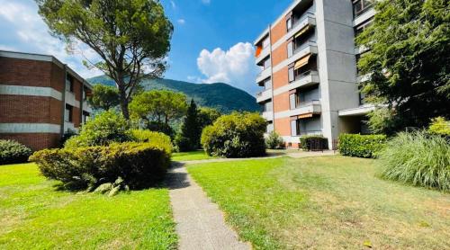Lugano Lakefront - Private Beach & Pool in Maroggia Lugano Lakefront - Private Beach & Pool in Maroggia