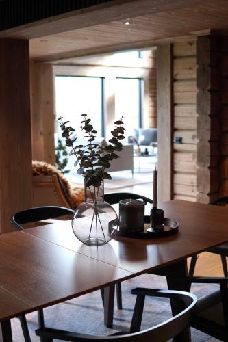 Luxurious cabin with jacuzzi & spectacular views in Stranda Luxurious cabin with jacuzzi & spectacular views in Stranda