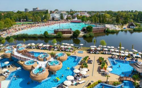 Taman air, Alex's Apartman & Panzio in Hajduszoboszlo Taman air, Alex's Apartman & Panzio in Hajduszoboszlo