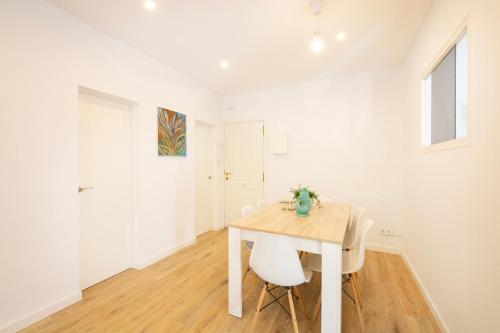 Lovely apartment with 3 bedroom in Cornellà de Llobregat Lovely apartment with 3 bedroom in Cornellà de Llobregat
