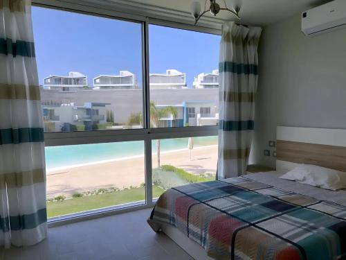 Spacious 3-Bedroom Chalet and Maid Room in Fouka Bay in Zawiyat Ailat Nuh Spacious 3-Bedroom Chalet and Maid Room in Fouka Bay in Zawiyat Ailat Nuh