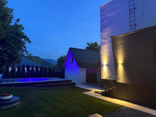 Jardín, Vila Malenovice in Frydlant Nad Ostravici Jardín, Vila Malenovice in Frydlant Nad Ostravici