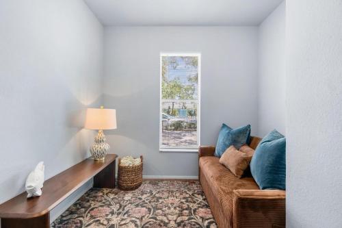 Stylish Gulfport Bungalow with Pool, Steps to Downtown Restaurants and Shops! in Gulfport (FL) Stylish Gulfport Bungalow with Pool, Steps to Downtown Restaurants and Shops! in Gulfport (FL)