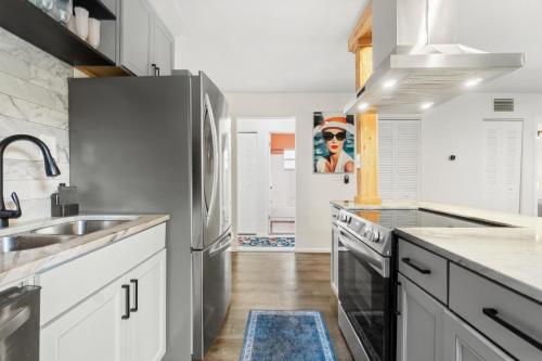 Stylish Gulfport Bungalow with Pool, Steps to Downtown Restaurants and Shops! in Gulfport (FL) Stylish Gulfport Bungalow with Pool, Steps to Downtown Restaurants and Shops! in Gulfport (FL)