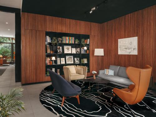 Recreational facilities, Drawing Hotel in 1st - Louvre - Chatelet Recreational facilities, Drawing Hotel in 1st - Louvre - Chatelet