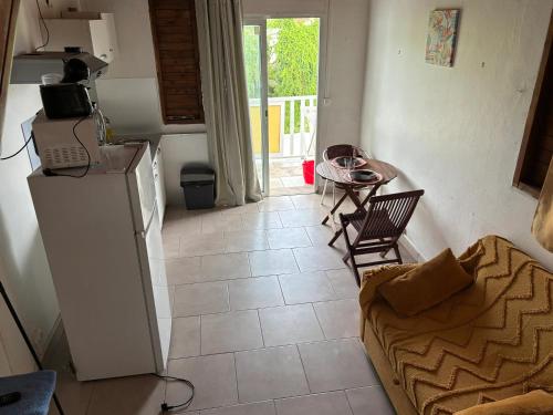 Charmant studio avec vue mer a Le Gosier de 22 m² in Saint-Felix Charmant studio avec vue mer a Le Gosier de 22 m² in Saint-Felix