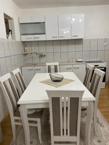 مطبخ, Lejna Guest House in Plav مطبخ, Lejna Guest House in Plav