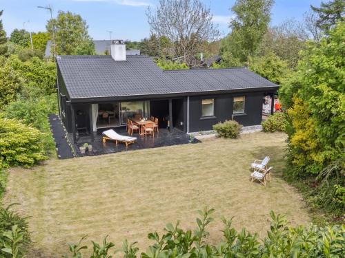 Holiday Home Sulo - 1km from the sea by Interhome in Dronningmoelle Holiday Home Sulo - 1km from the sea by Interhome in Dronningmoelle