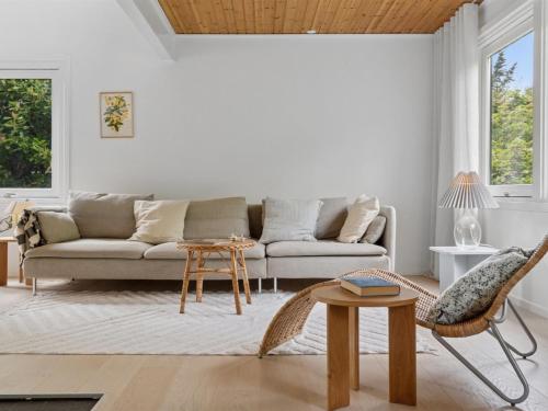 Holiday Home Sulo - 1km from the sea by Interhome in Dronningmoelle Holiday Home Sulo - 1km from the sea by Interhome in Dronningmoelle