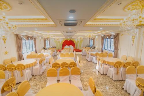 Nhà hàng, Khách sạn New Palace (NEW PALACE HOTEL) in Quảng Ngãi Nhà hàng, Khách sạn New Palace (NEW PALACE HOTEL) in Quảng Ngãi