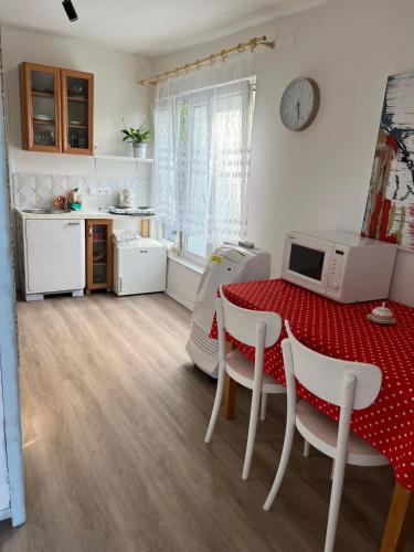 VILA OPOČNO (VILA OPOCNO) in Opocno VILA OPOČNO (VILA OPOCNO) in Opocno