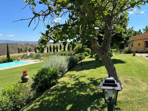 Kert, Il Noce Peaceful Tuscan Haven with Pool and Views in Centoia Kert, Il Noce Peaceful Tuscan Haven with Pool and Views in Centoia