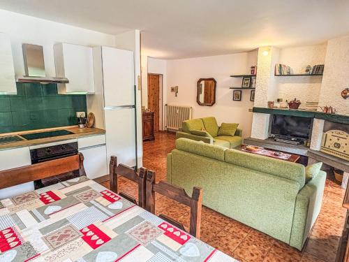Apartment La Casa dei Frassini by Interhome in 斯特倫博 Apartment La Casa dei Frassini by Interhome in 斯特倫博