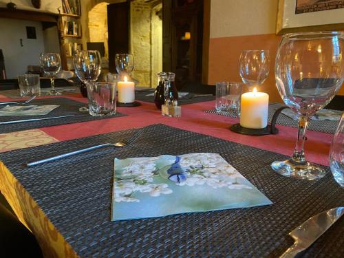 Food and beverages, Chambre d'Hotes les 3 Cochons d'Olt in Arcambal Food and beverages, Chambre d'Hotes les 3 Cochons d'Olt in Arcambal