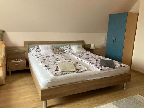Habitació, Lilla Apartman in Hegykozseg Habitació, Lilla Apartman in Hegykozseg