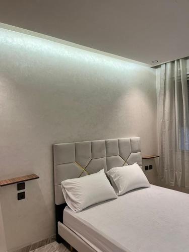 Raja Appartement-Luxe & Confort en Plein Centre-Ville Proche Gare et Plage in Malabata Raja Appartement-Luxe & Confort en Plein Centre-Ville Proche Gare et Plage in Malabata