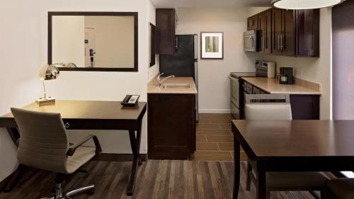 Hyatt House Dallas Addison in Addison Airport Hyatt House Dallas Addison in Addison Airport