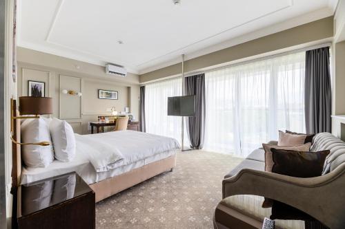 อัลมาตี โฮเทล (Almaty Hotel) in เขตอัลมาลี อัลมาตี โฮเทล (Almaty Hotel) in เขตอัลมาลี