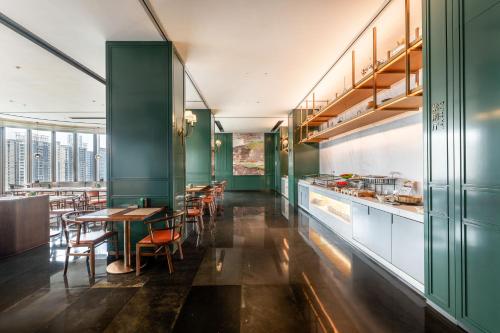 Restaurant, Holiday Inn Guangzhou Zhujiang New Town in Tianhe District-Zhujiang New Town Restaurant, Holiday Inn Guangzhou Zhujiang New Town in Tianhe District-Zhujiang New Town