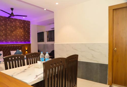 Hotel Ruby Lodging And Boarding in دومبيفلي Hotel Ruby Lodging And Boarding in دومبيفلي