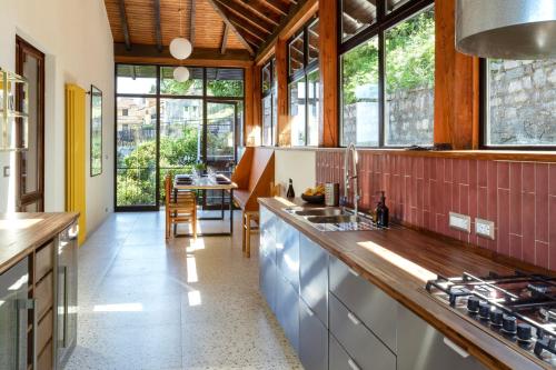 Villa LM - Private Villa, Lake View, Salt Pool in Belgirate Villa LM - Private Villa, Lake View, Salt Pool in Belgirate