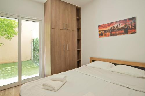 Marine Cocoon Terrace