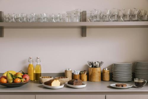 Food and beverages, Yelo Mozart Hotel Les Musiciens, Sonder by Marriott Bonvoy near Musée Masséna Food and beverages, Yelo Mozart Hotel Les Musiciens, Sonder by Marriott Bonvoy near Musée Masséna