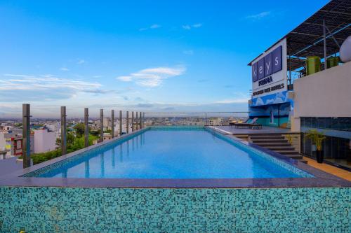 Swimming pool, Key Prima by Lemon Tree Hotels, Kota in Kota Swimming pool, Key Prima by Lemon Tree Hotels, Kota in Kota