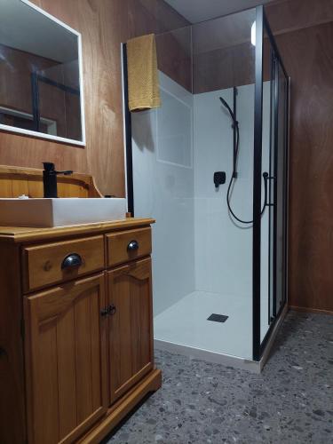 ห้องน้ำ, Totara Croft, a stargazers dream in ฮันเตอร์วีลล์ ห้องน้ำ, Totara Croft, a stargazers dream in ฮันเตอร์วีลล์