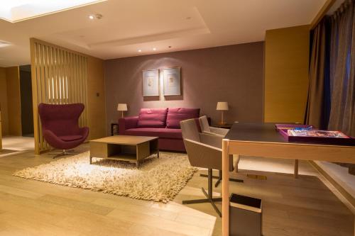 This photo about Onehome Art Hotel Shanghai shared on HyHotel.com