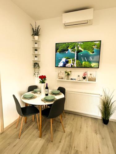 บริการและสิ่งอำนวยความสะดวก, VIBE S32 Apartman,AC,Free Parking in วาราเลีย บริการและสิ่งอำนวยความสะดวก, VIBE S32 Apartman,AC,Free Parking in วาราเลีย