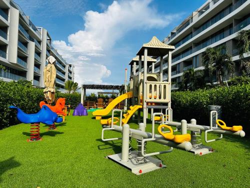 Playground, Spectacular Beachfront Apartment in Manzanillo Playground, Spectacular Beachfront Apartment in Manzanillo